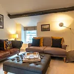 Nook - Gorgeous Decor