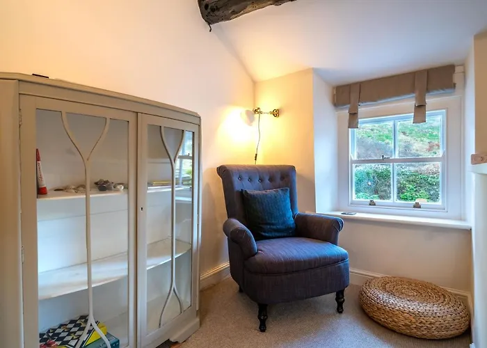 Nook - Gorgeous Decor * 布劳顿弗内斯